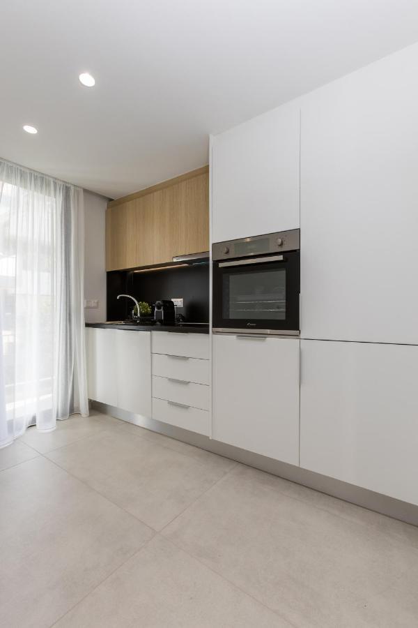 Varkiza Luxury Suites By Raise Vari  Exterior photo